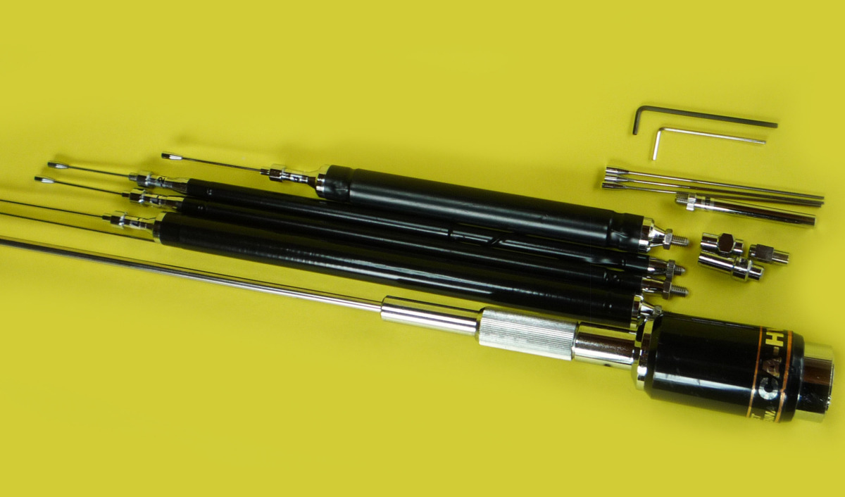 ☆マニア向け☆　COMET　HF／50／144MHz帯4バンドモービルアンテナ　ＣＡ－ＨＶ | Comet 29&frasl;50&frasl;144&frasl;440 HF&frasl;50&frasl;144&frasl;430MHzマルチバンド1.39m UHV-4(UHV4) モービルアンテナ