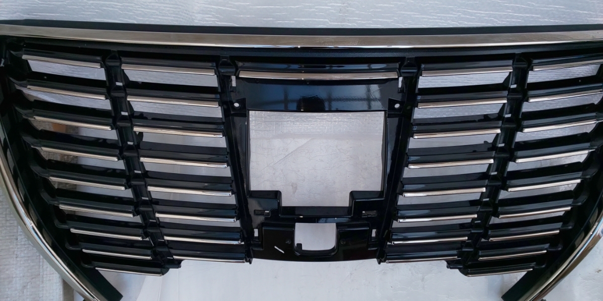 クラウン GRS210 21 系 ロイヤル 前期 グリル フロントグリル 53105-30060