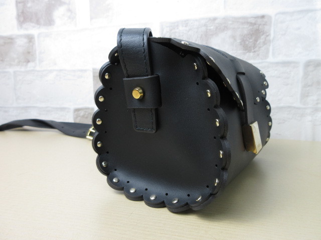 フルラ FURLA 極美品 ショルダーバッグ レザーショルダーバッグの通販