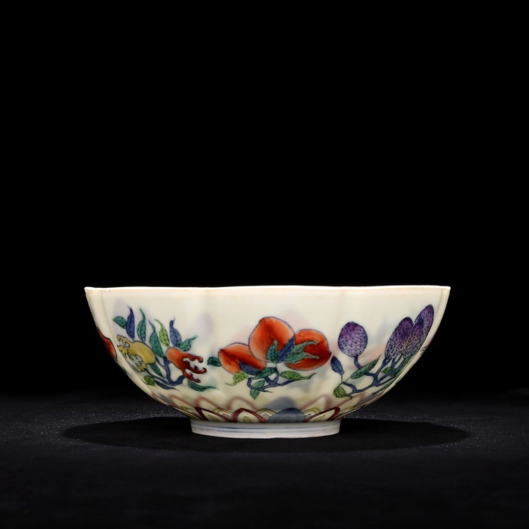 | 青花（せいか）や染付（そめつけ）とは｜白磁に青模様の陶磁器の とし – 中国陶磁器 収蔵品詳細 景徳鎮窯 作品を知る 汝窯青磁蓮形鉢 顔 陶器 八角形 水色 汝窯 銀座 （日本と