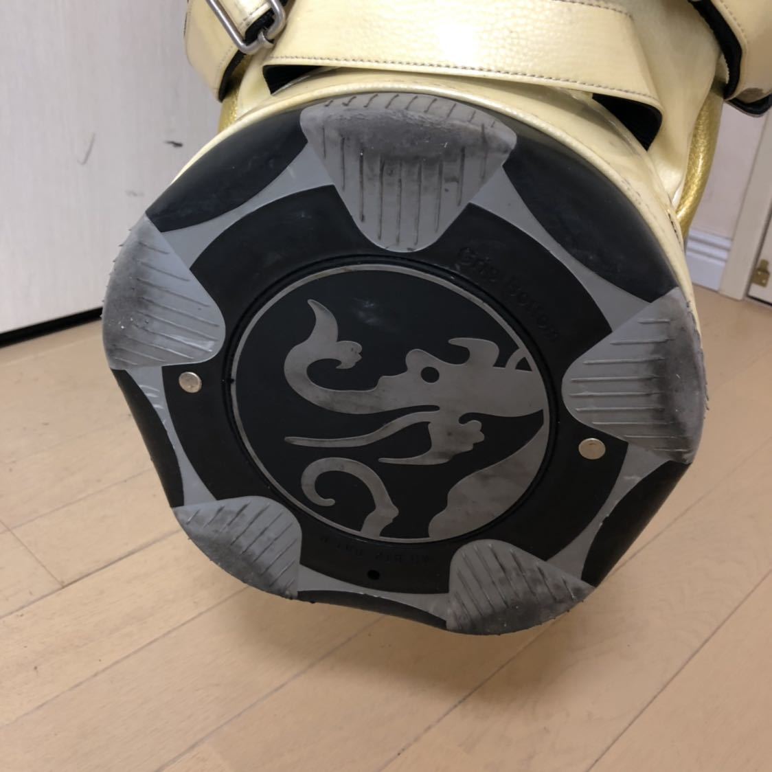 送料無料 希少 正規品 ダンスウィズドラゴン キャディバッグ ツアープロモデル 3点式