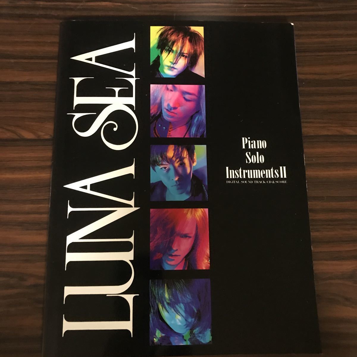 本 LUNA SEA ギター・ソロ ・インストゥルメンツ Ⅰ Ⅱ 2冊セット