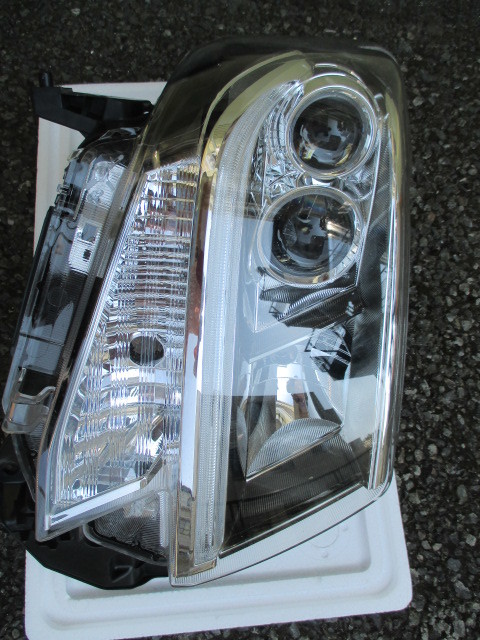LA600S/タント カスタム/LED/右/ヘッドライト/zx