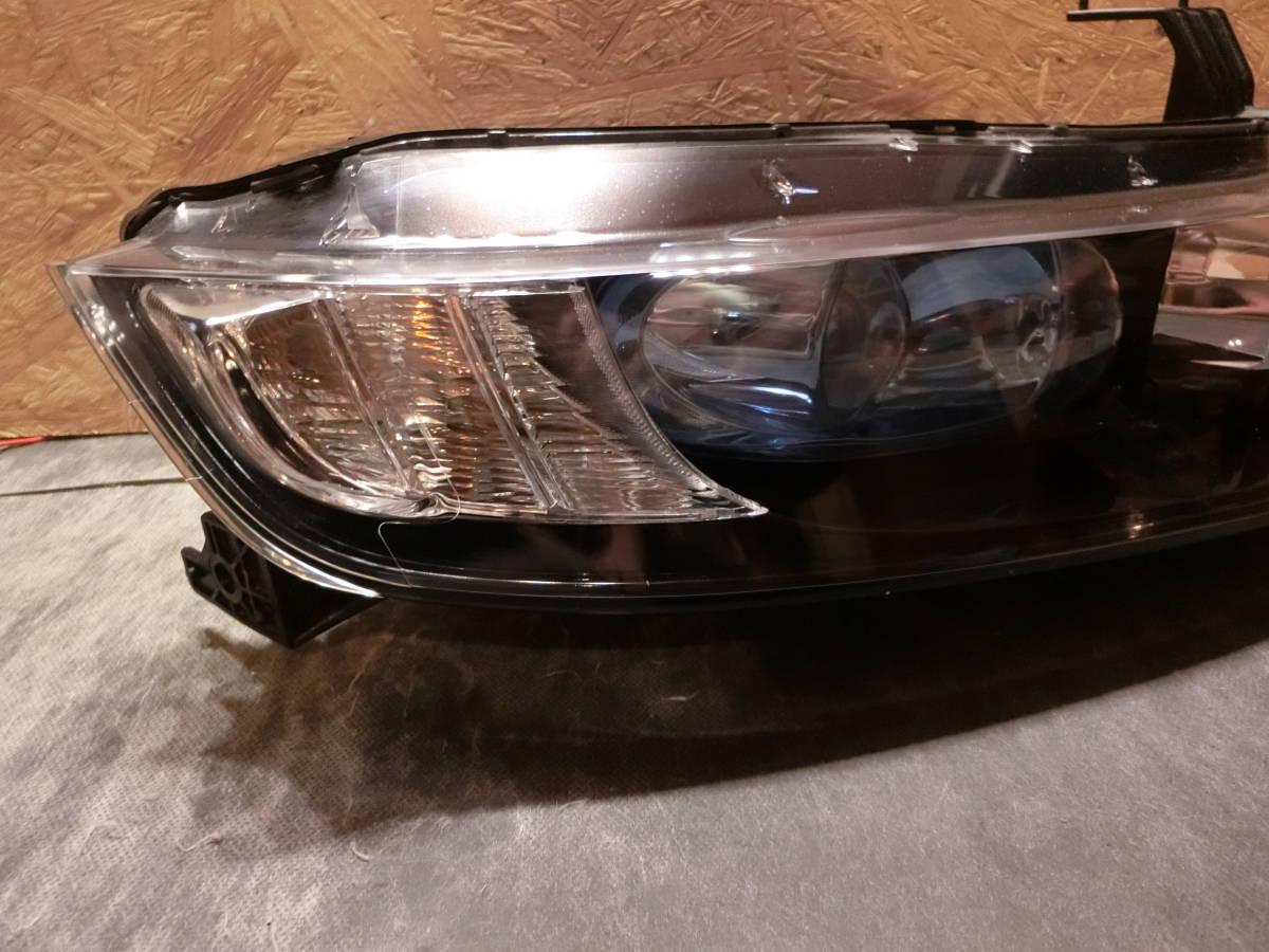 RB1 RB2 オデッセイ 後期 純正 HID キセノン ヘッドライト 中古 左右
