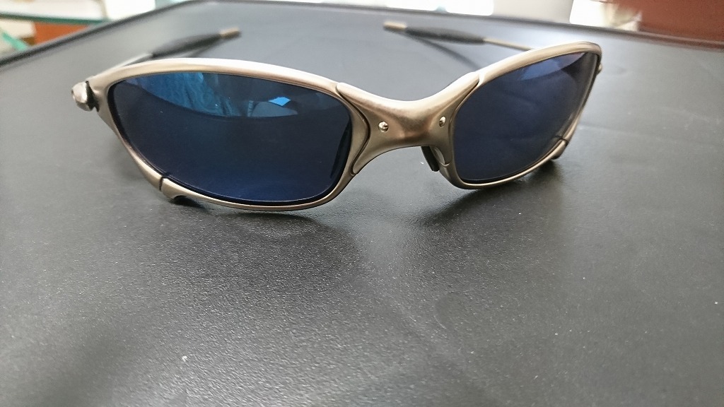 オークリージュリエット 美品 - 伝説のOAKLEY X-METAL JULIETが蘇る 