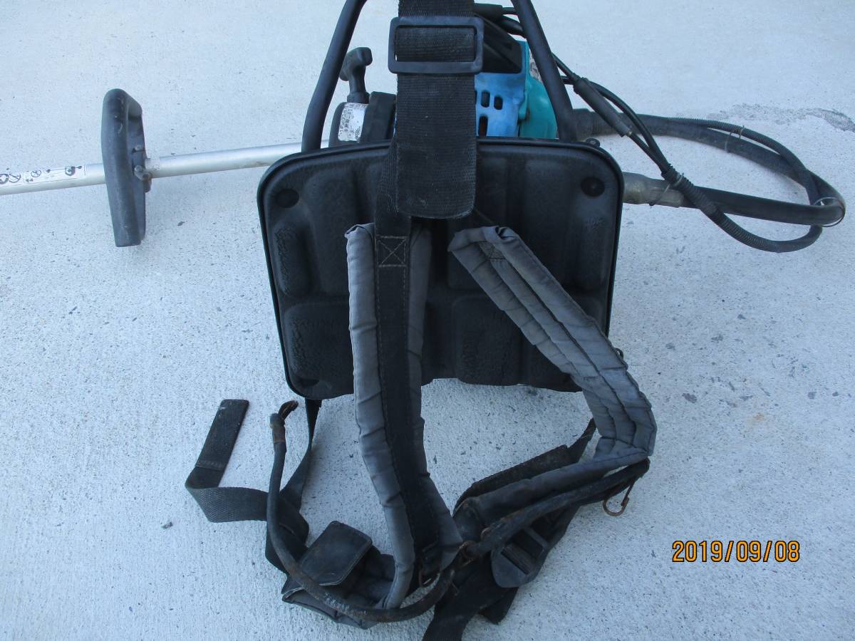 【ジャンク品として出品します。】　KUBOTA　クボタ　K2610AZ　時折エンジン始動します。