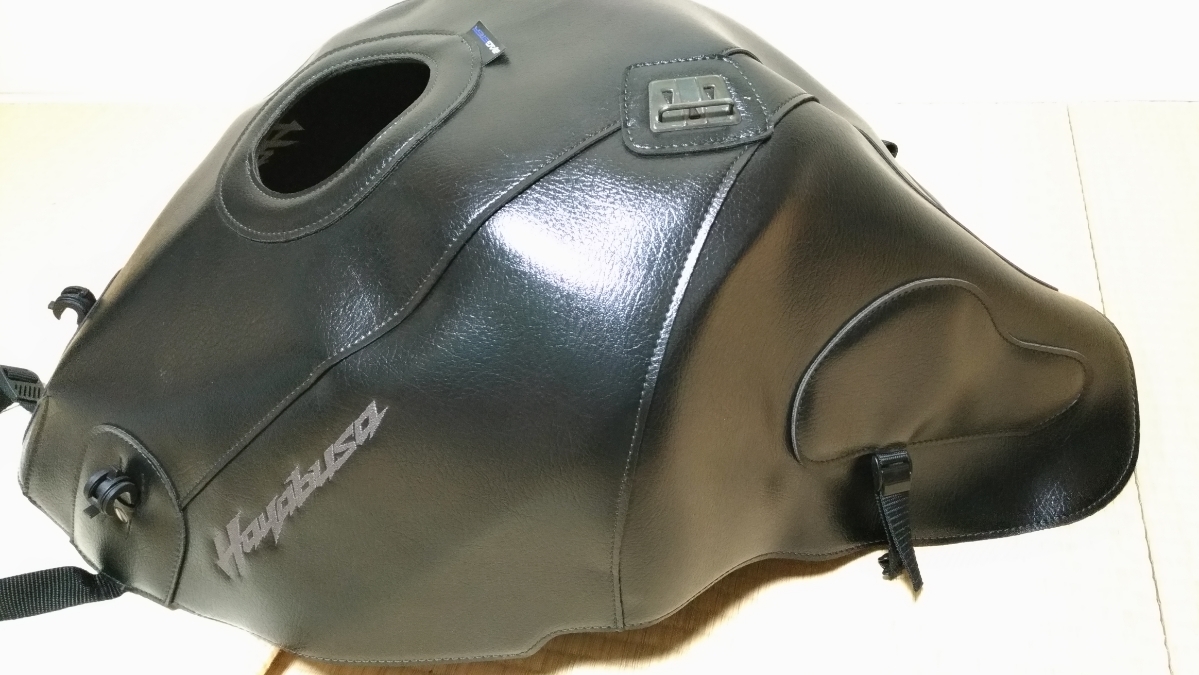 中古 バグスター タンクカバー ～07隼 GSX-1300R 黒 ブラック