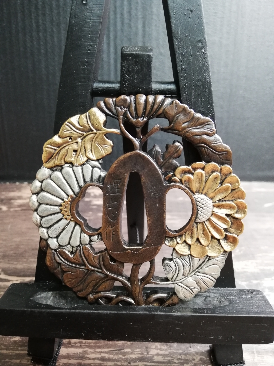 【高品質，新品】 T80159細工唐銅金銀象嵌 日本刀装具 鍔 鐔 花図(鍔、刀装具)｜売買されたオークション情報、yahooの商品情報をアーカイブ公開 - オークファン 鍔、刀装具