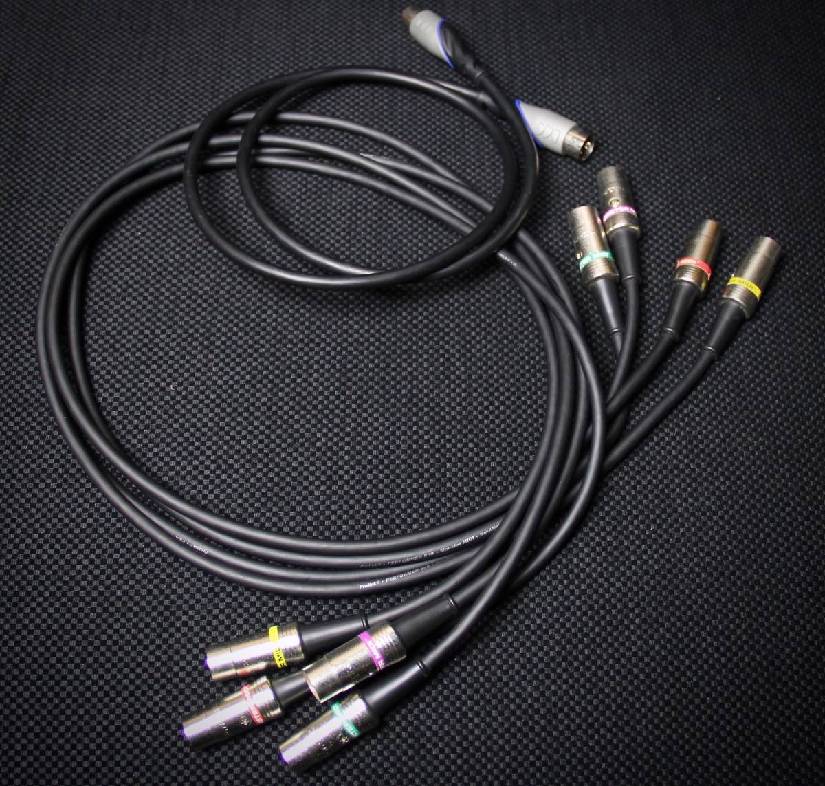 54ピン マルチコネクタ-XLRオス 24ch 2.5m セパレートコード 2セット