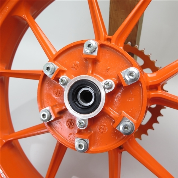 KTM 390DUKE 純正フロントホイール！995KT KTM 390DUKE | Yahoo