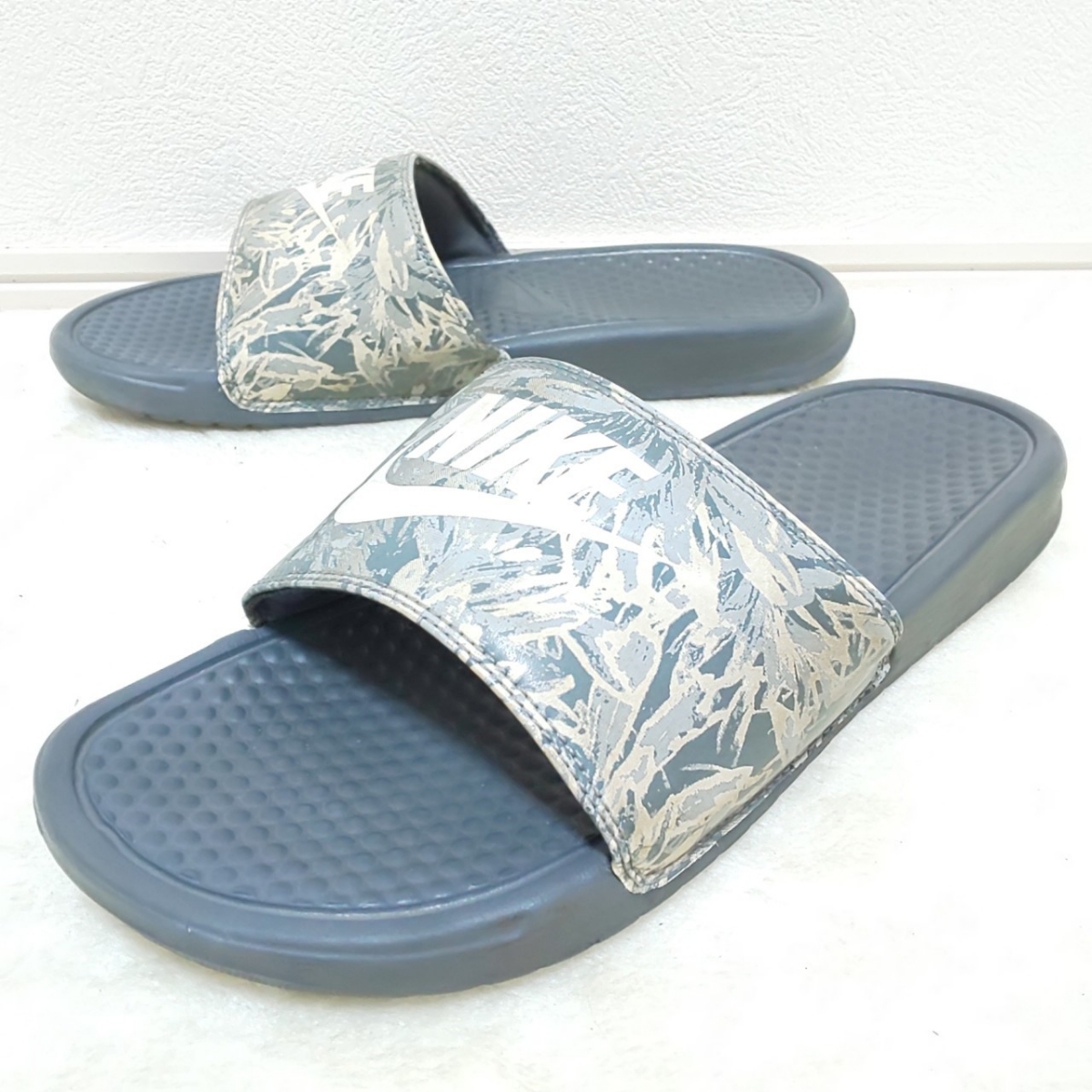 Nike ナイキ ベナッシ Jdi プリント シャワー サンダル グレー 灰色 軽量 カジュアル ラフ タウンユース メンズ 28 0cm 293jt 28 0cm以上 売買されたオークション情報 Yahooの商品情報をアーカイブ公開 オークファン Aucfan Com