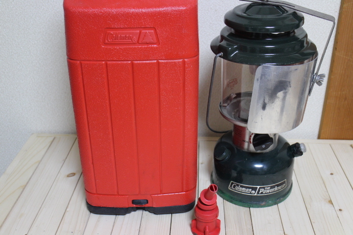 【SALE，お得】 Coleman コールマン ランタン MODEL 290 ホワイトガソリンランタン ケース付(ホワイトガソリンランタン)｜売買されたオークション情報、yahooの商品情報をアーカイブ公開 - オークファン ホワイトガソリンランタン