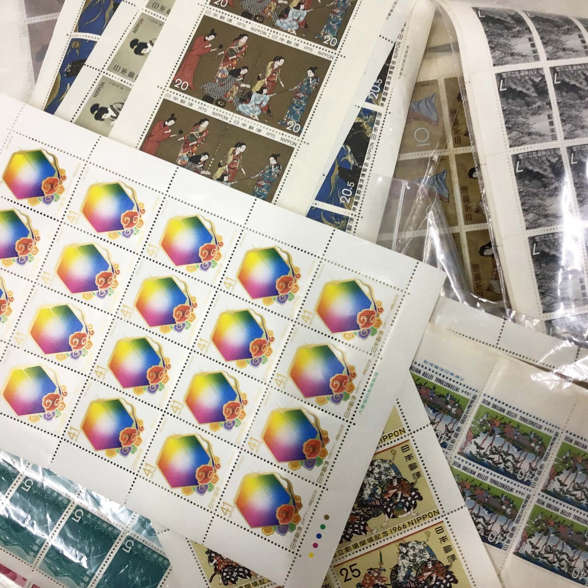最新作，セール e 切手シートまとめて 241枚 額面55 950円 大量 お値打ち 品(その他)｜売買されたオークション情報、yahooの商品情報をアーカイブ公開 - オークファン その他