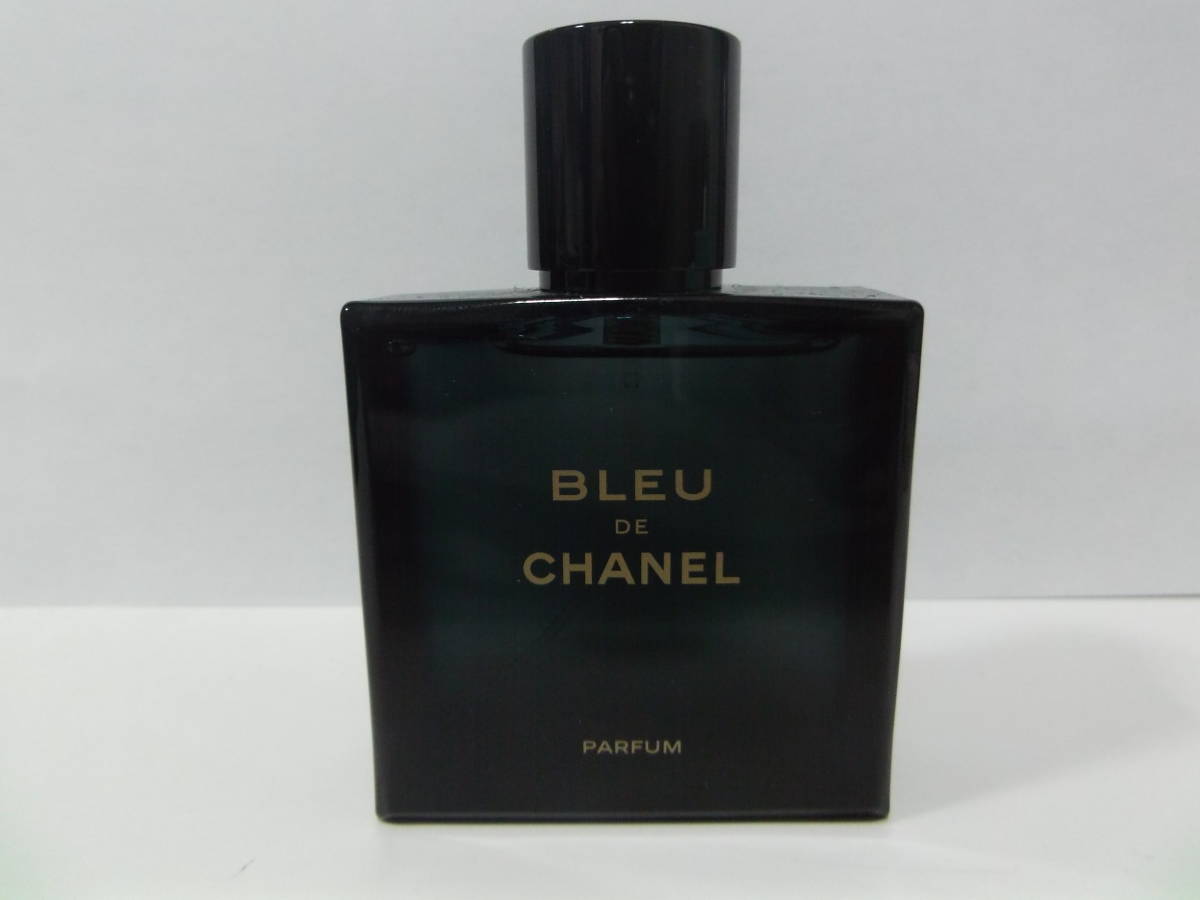 CHANEL ドゥ シャネル BLEU | ブルー de DE 自由に生きる男性を体現 