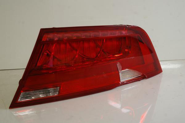 H0157+ アウディ 純正 A7(4G系) 右 LED テール ライト 4G8945096