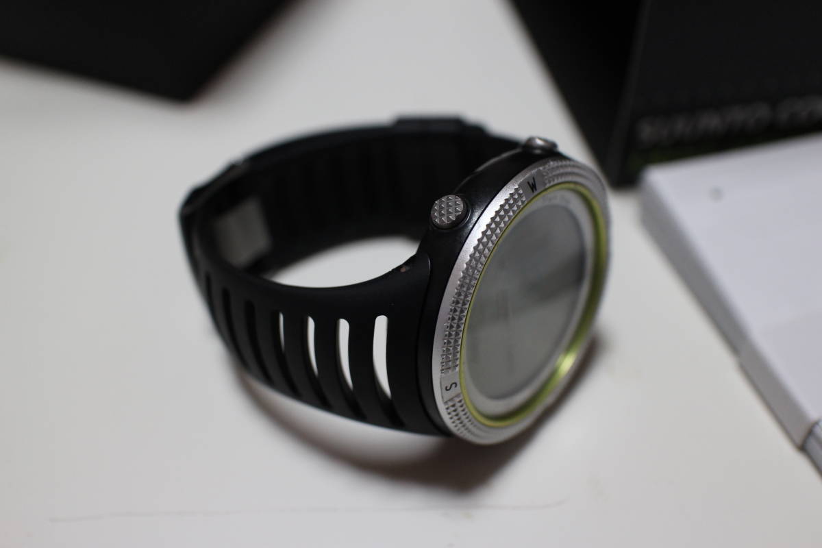人気，最新作】 SUUNTO CORE スント コア LIGHT GREEN ライトグリーン
