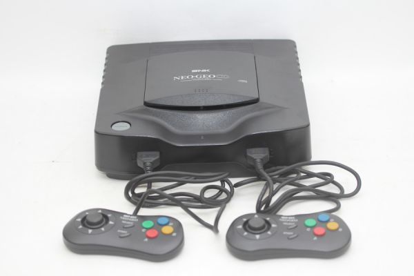  ネオジオCD NEOGEO CD トップローディング ハード コントローラー2個付き #13165(ネオジオ)｜売買されたオークション情報、yahooの商品情報をアーカイブ公開 - オークファン ネオジオ