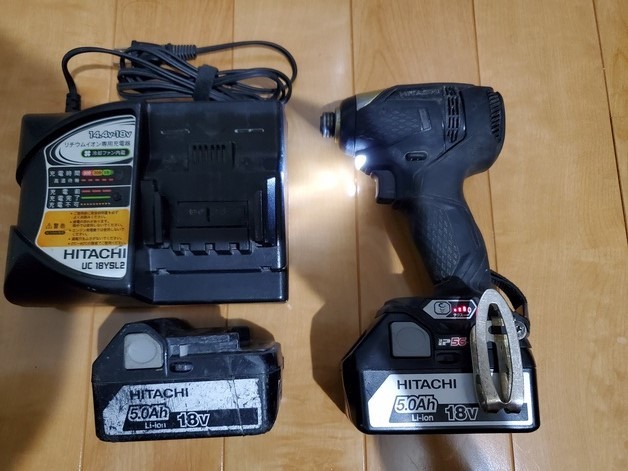 大得価，正規品 日立 WH1８ＤＤＬ キン クロ色 限定色 １８Ｖー５Ａｈバッテリー&times;2個 動作確認ＯＫ バッテリー１個は使えません(本体)｜売買されたオークション情報、yahooの商品情報をアーカイブ公開 - インパクトドライバ