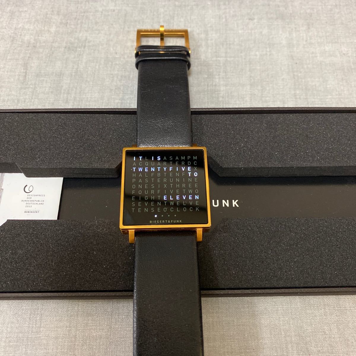 W メルカリ QLOCKTWO クロックツー ローズゴールド 腕時計 - ドイツ製 