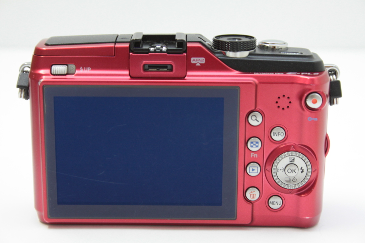 PEN オリンパス ミラーレス一眼カメラ | E-P7 OLYMPUS 軽量 コンパクト 
