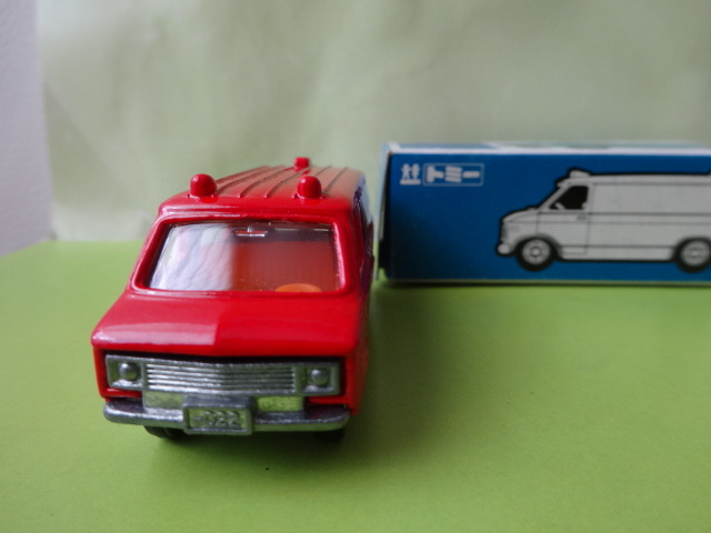 トミカ シボレー シェビーバン F23 日本製 青箱 No.F23-1