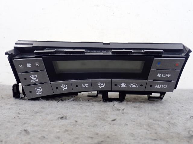 プリウス ZVW30 後期 純正 エアコン パネル スイッチ LED 打ち替え済み
