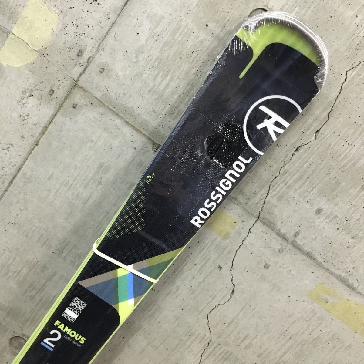 数量限定，HOT T G1131 rossignol ロシニョール FAMOUS 2 142cm スキー板 ウィンタースポーツ 展示品(140cm～)｜売買されたオークション情報、yahooの商品情報をアーカイブ公開 - オークファン カービング