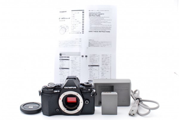 お得，大得価 【シャッターカウント2261】 OLYMPUS オリンパス OM-D E