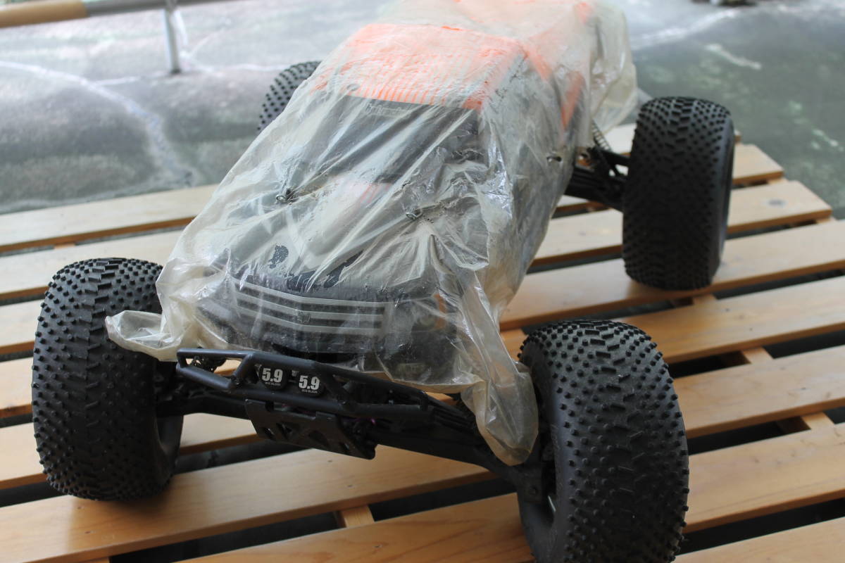 未使用未走行品】HPI サベージXL 5.9