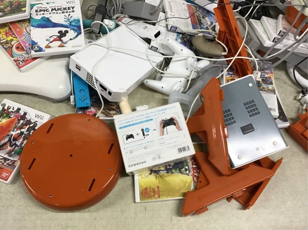 1円～ 同梱不可 ジャンク Wii 本体 コントローラー 仮面ライダー