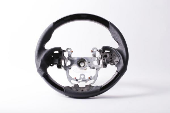 ZVW50プリウススポーツタイプステアリングピアノブラック