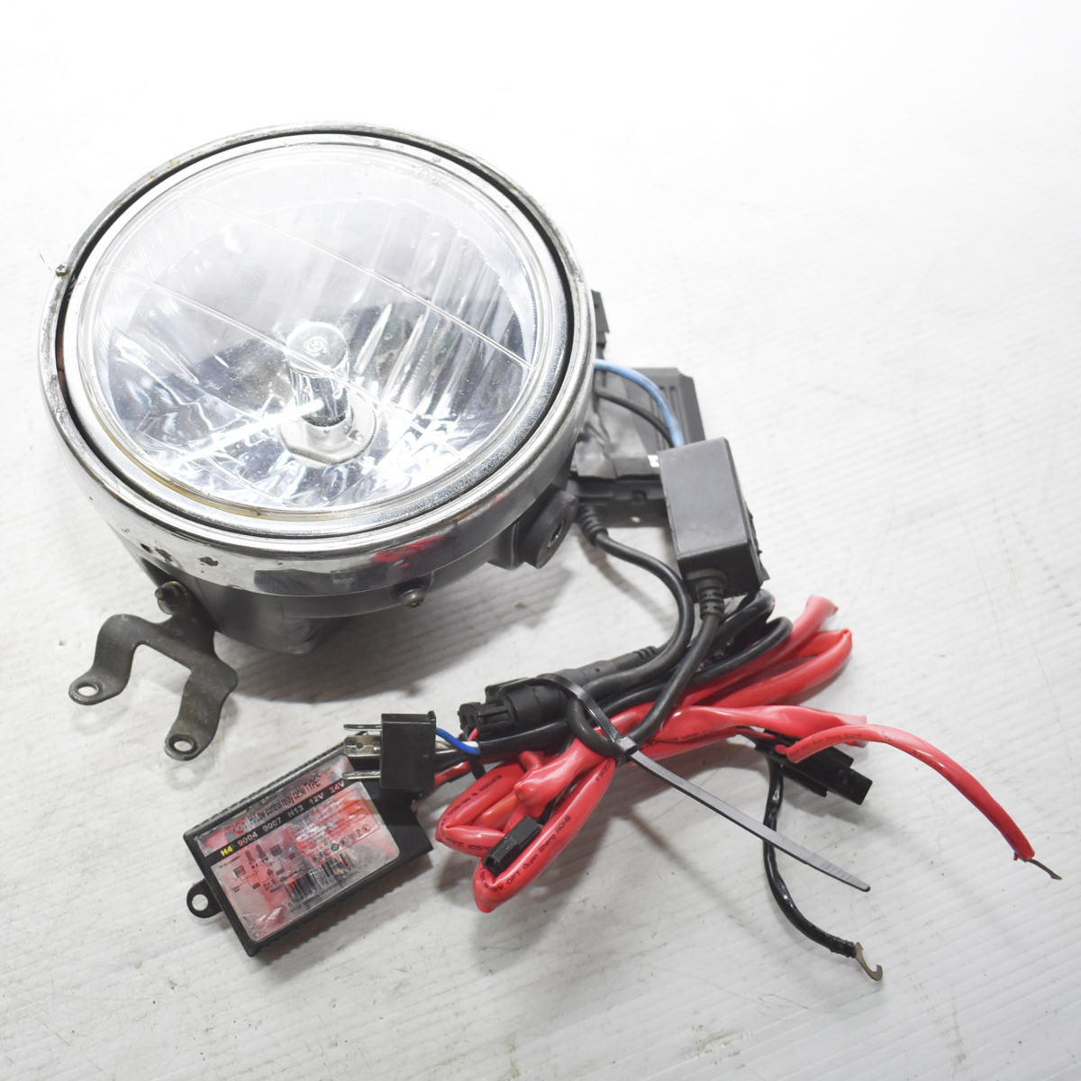  カワサキ ゼファー750 ZR750C 純正 ヘッドライト Hi Low 切替付き キット セット B AQI(ヘッドライト)｜売買されたオークション情報、yahooの商品情報をアーカイブ公開 - オークファン カワサキ用
