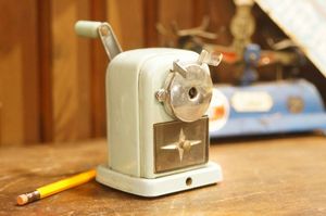 鉛筆削り 昭和のYahoo!オークション(旧ヤフオク!)の相場・価格を見る