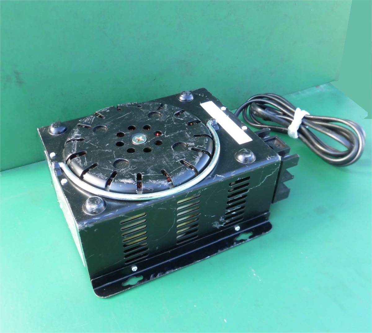 最安値に挑戦中 ほ 電源トランス KTR-101D キリン 100-24V 1KVA 