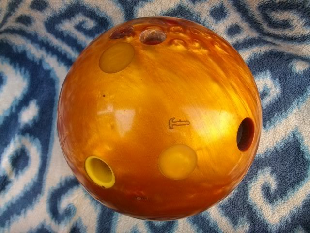 重さ6743グラム ブラックウィドー ボウリングボール 極美品 ハンマー製