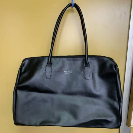 赤字超特価，正規品 BEAMS/ビームス ボストンバック ブラック/横４３ｃｍ高さ３３ｃｍ幅２０ｃｍ(ボストンバッグ)｜売買されたオークション情報、yahooの商品情報をアーカイブ公開 - オークファン ボストンバッグ