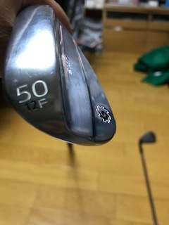 SM7 タイトリスト VOKEY ボーケイ ウェッジ 口コミ VOKEY（ボーケイ）SM7 - ウェッジの試打レビュー 日本公式サイト Titleist Vokey | ジェットブラック仕上げ 50度 wedges
