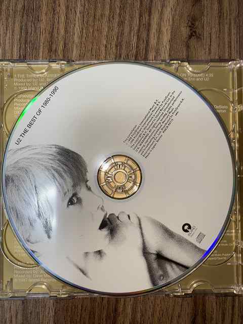 ★U2/ユーツー メンバー全員の直筆サイン入り 直筆サイン CD レア 希少