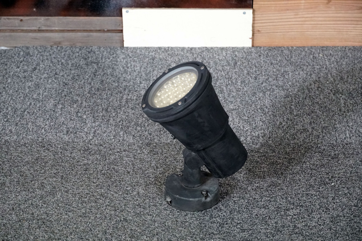 プラグイン : 防雨型 直管 蛍光灯 Akpuzd | 15形 Lightarium 40形 日本最大級の大型照明専門店 -ライタリウム- 家具 イプロス LEDたなライト 光源一