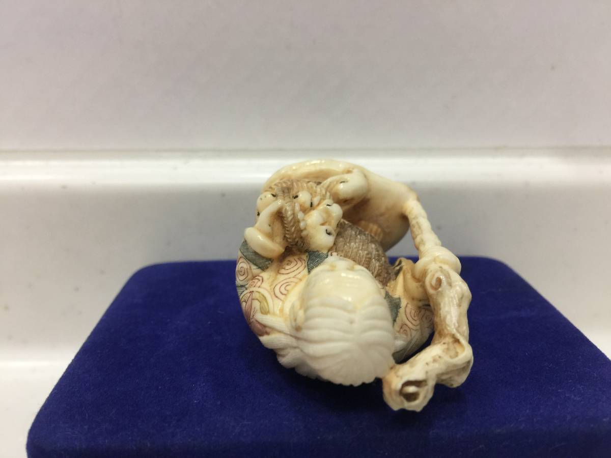 在銘 山口 河馬牙 根付 時代 古美術 細密細工 人物 蛙 カバ牙 彫刻