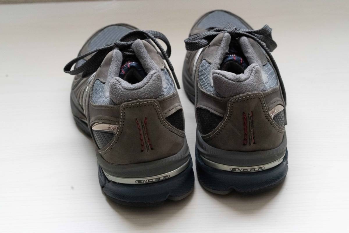 M2040 0 – 27.0CM in Manière ma Maison U.S.A. NEW BALANCE NAVY USA 
