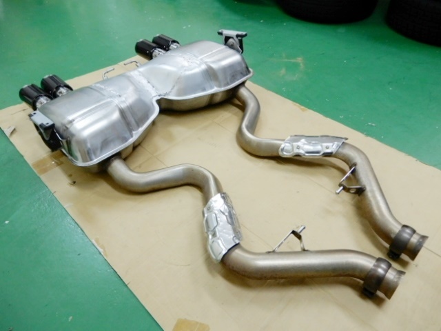  E92 M3用 リアマフラー 本体 格安即決！E92 BMW M3 純正 リアマフラー ノーマル戻し 訳アリ！ EBMW