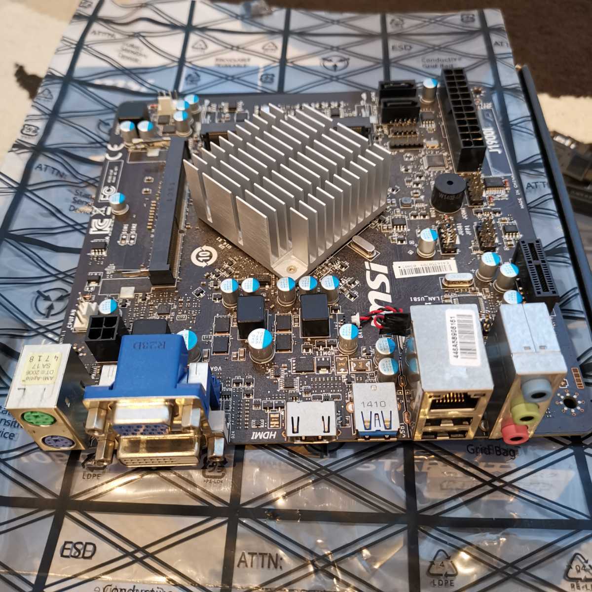 msi J1900I mini-itx マザーボード 完動品 オンボードCPU ファンレス静音PC 送料無料 値下げ