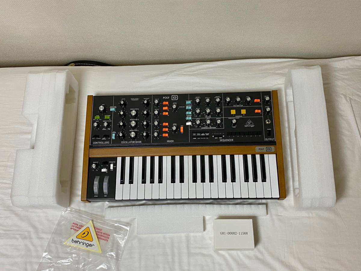 BEHRINGER / POLY D パラ/ポリフォニック・アナログ・シンセサイザー