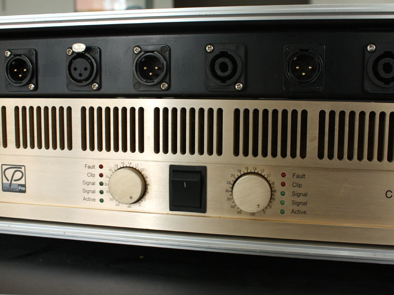 ☆Classic Pro クラシックプロ ステレオ・パワーアンプ CP1200 ケース