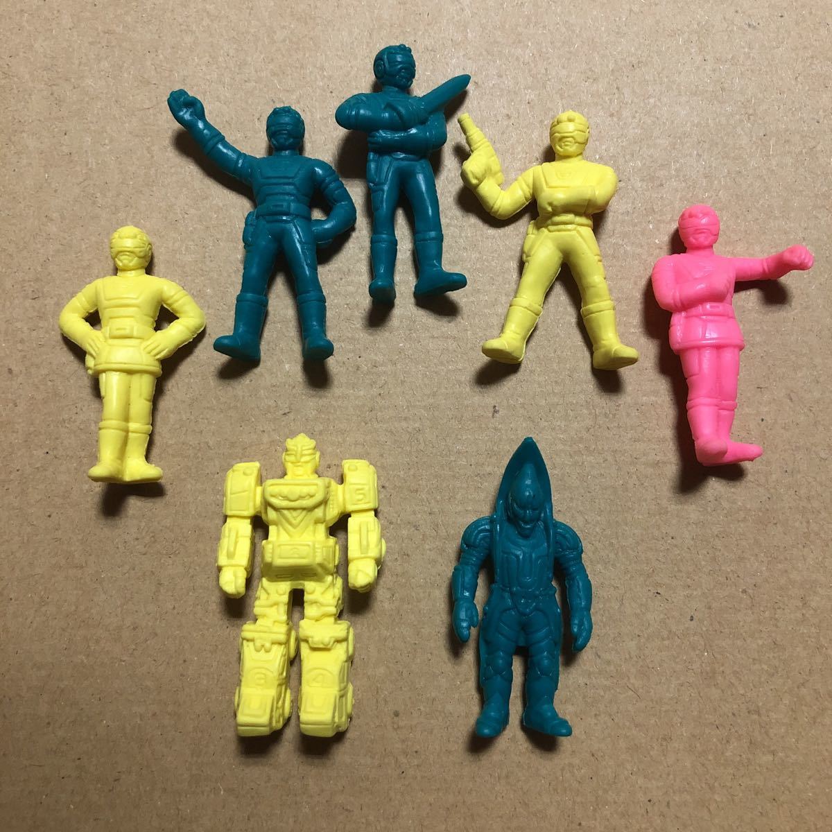 特撮 戦隊 消しゴム フィギュア 激走戦隊 カーレンジャー 7種セット RV