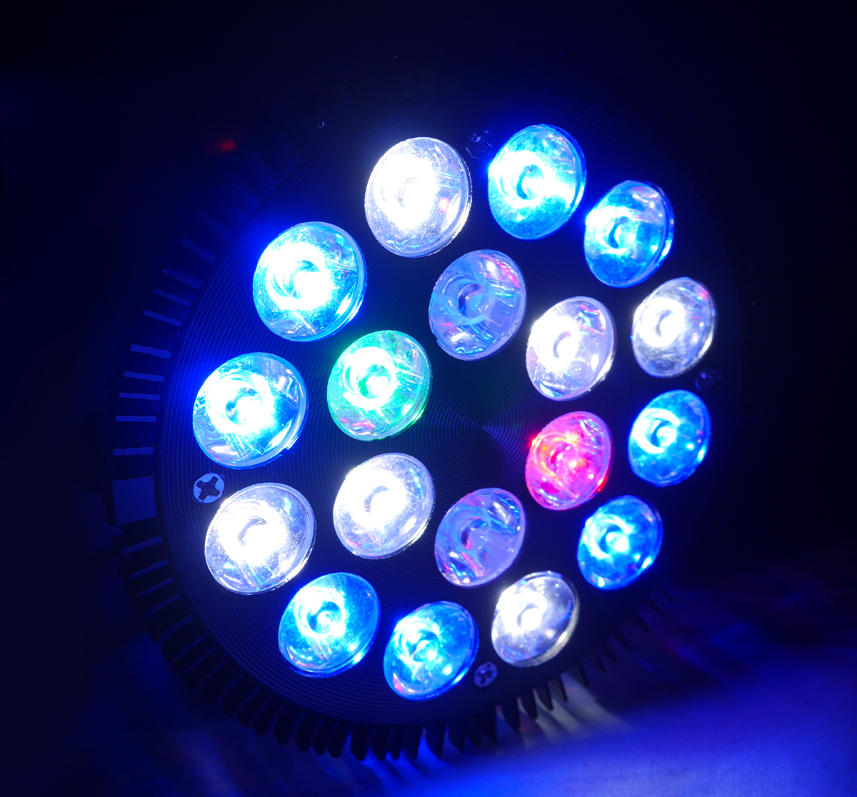 E26口金 54w 珊瑚 植物育成 水草用 水槽用 熱帯魚 Ledアクアリウムスポットライト 赤1 白6 青8 緑1 紫外線2 Uv付き Ql 14 照明 売買されたオークション情報 Yahooの商品情報をアーカイブ公開 オークファン Aucfan Com
