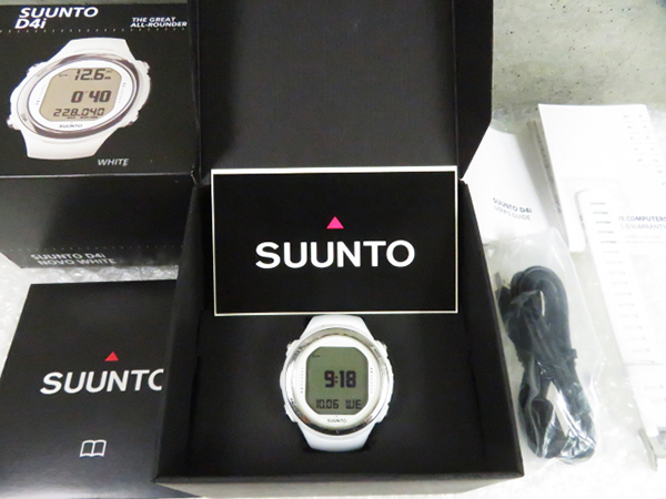Suunto D4i スント ダイブコンピューター SUUNTO d4i（ダイビング suunto - computer dive NOVO ダイブ Watch-sized ダイビング器材 ダイブコンピュータをクオリティにこだわって選ぶ｜ダイビング器材 お勧めは？