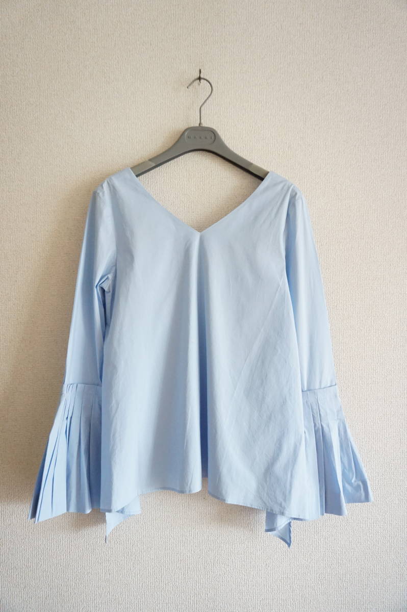  REYC フレア袖ブラウス シャツ YOKO CHAN サックスブルー(トップス)｜売買されたオークション情報、yahooの商品情報をアーカイブ公開 - オークファン トップス