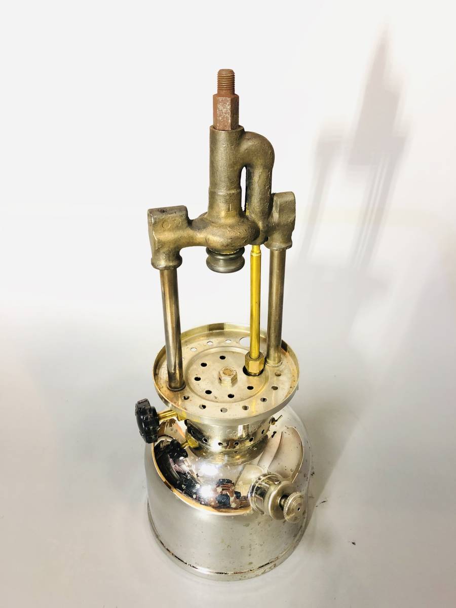 コールマン ランタン 242C ビンテージ 美品 - Yahoo!オークション 1949年3月製造 「コールマンランタン242c」の落札相場・落札価格 鏡面加工 1949年5月製造 COLEMAN -コールマン 242の中古品・新品・未 0 GARAGE